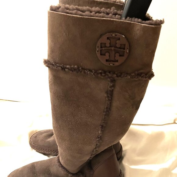 Tory Burch Winter Boots - Size 9 - Picture 3 of 15